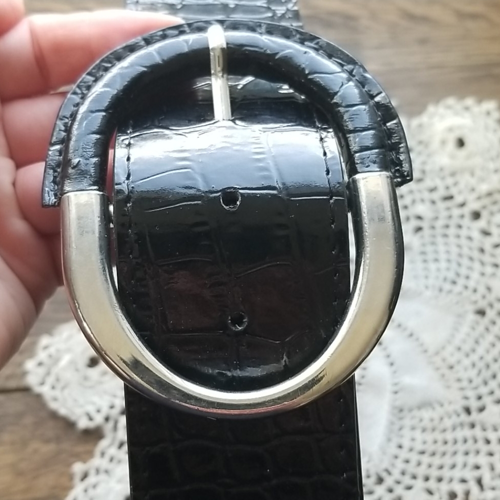 White House black market black belt silver buckle